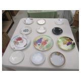 QTY (12) MISC COLLECTOR PLATES