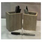 2 stone pen holders (pens not included)