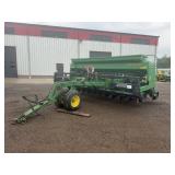 John Deere 1560 No Till w Grass Seed Box and Markers