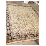 HUGE BEAUTIFUL AREA RUG
