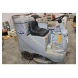 Advance Advenger AXP scrubbing machine