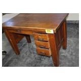 Wooden desk w/4 drawers