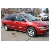 2000 Chrysler Town and Country LX