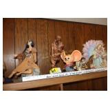 Figurines