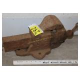 Athol bench vice 4"