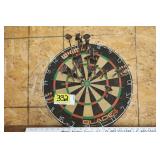 dart board & metal darts