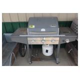 Amana gas grill w/propane tank
