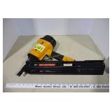 Bostitch air nailer 2'-3 1/2'