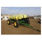 2022 Yetter 2000 gallon steer cart