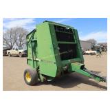John Deere 535 Round Baler