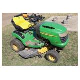 John Deere Riding Mower L110