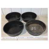4 feed pans