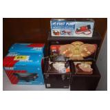 2 bicycle seats, foot pump, light fixtures