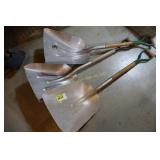 3 Scoop Shovels