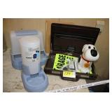 Pet Feeder/waterer brief case
