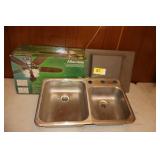 2 roof vents, stainless sink, ceiling fan