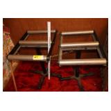 2 Roller Stands