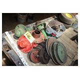 assorted wheel pulleys & axles