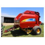 2013 New Holland BR7090 Round Baler