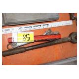 1 set of 3/8' SAE sockets & 2 crescents