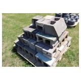 31 cement blocks - 8x16