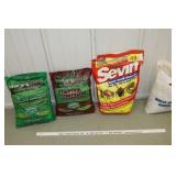 Lawn Fertilizer & insecticide