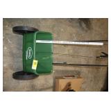 Scotts Lawn Spreader 1000