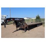 2011 31' Gooseneck Trailer hydraulic dolly lift