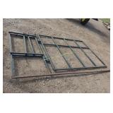 Calving pen stantion with swing gate 10'