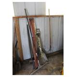 Hand Tools, shovels, scraper, pitchfork, squeegee