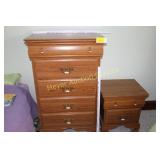 5 Drawer Dresser & 2 Drawer Night Stand