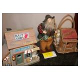 2 fishing birdhouses, lamp & fisherman