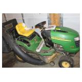 John Deere Riding Lawn Mower