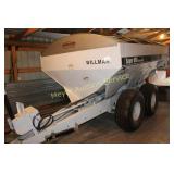 Willmar Super 600 Narrow Track Spreader w/tarp