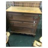 VIntage 3 drawer dresser, approx 36 inches tall VIntage 3 drawer dresser, approx 36 inches tall
