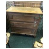 VIntage 3 drawer dresser, approx 36 inches tall