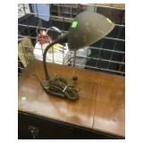 Cast Base Table Lamp, in working condition Cast Base Table Lamp, in working condition