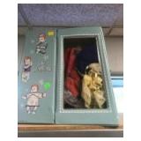 Tiny Thumbelina box with assorted doll clothes (no doll included)