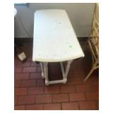 Antique Gate leg table, approx 36 inches across Antique Gate leg table, approx 36 inches across