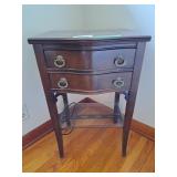 Side table with 2 drawers