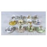 Tea cups with matching saucers: royal Albert,