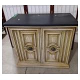 Decorator Hallway cabinet with 2 doors