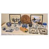 Collection of Dutch-themed dï¿½cor items.