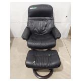 Black swivel pleather chair with Ottoman