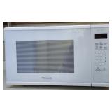Panasonic NN-SG656W Microwave Oven, 1.3 Cu. Ft.,