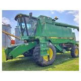 1991 John Deere 9500 Walker Combine