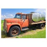 International Loadstar 1600 Truck