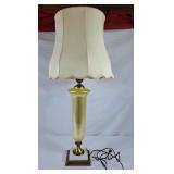 Beautiful Vintage Table Lamp - Pearl Glass Body