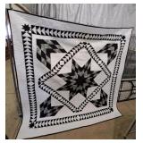 Beautiful Black, Grey & White Quilt - 86"x90"