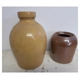 Pair of decorative vases! Great for decor!